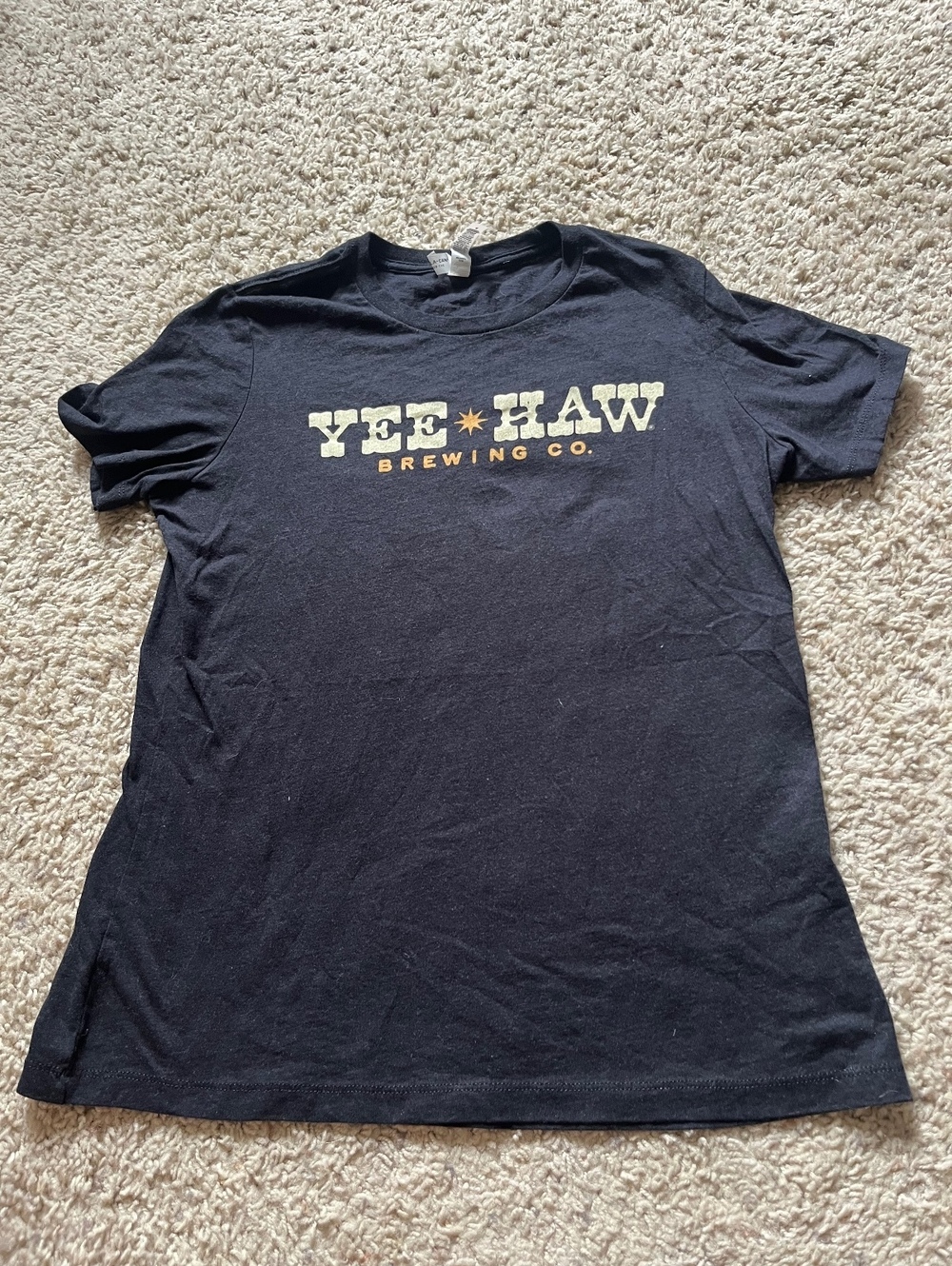 Yeehaw Brewing Co Tee M